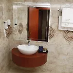 Hotel Grand Vuslat