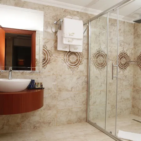 Grand Vuslat Hotel