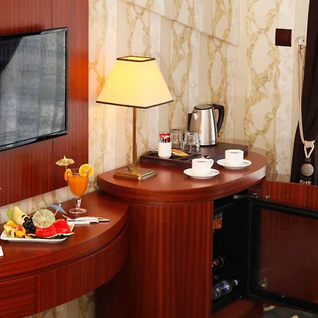 Hotel Grand Vuslat 2*