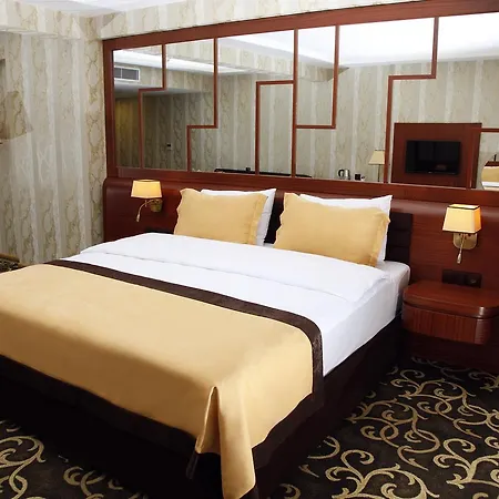 Hotel Grand Vuslat